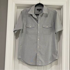 ✨✨Banana Republic Men shirt ✨✨
